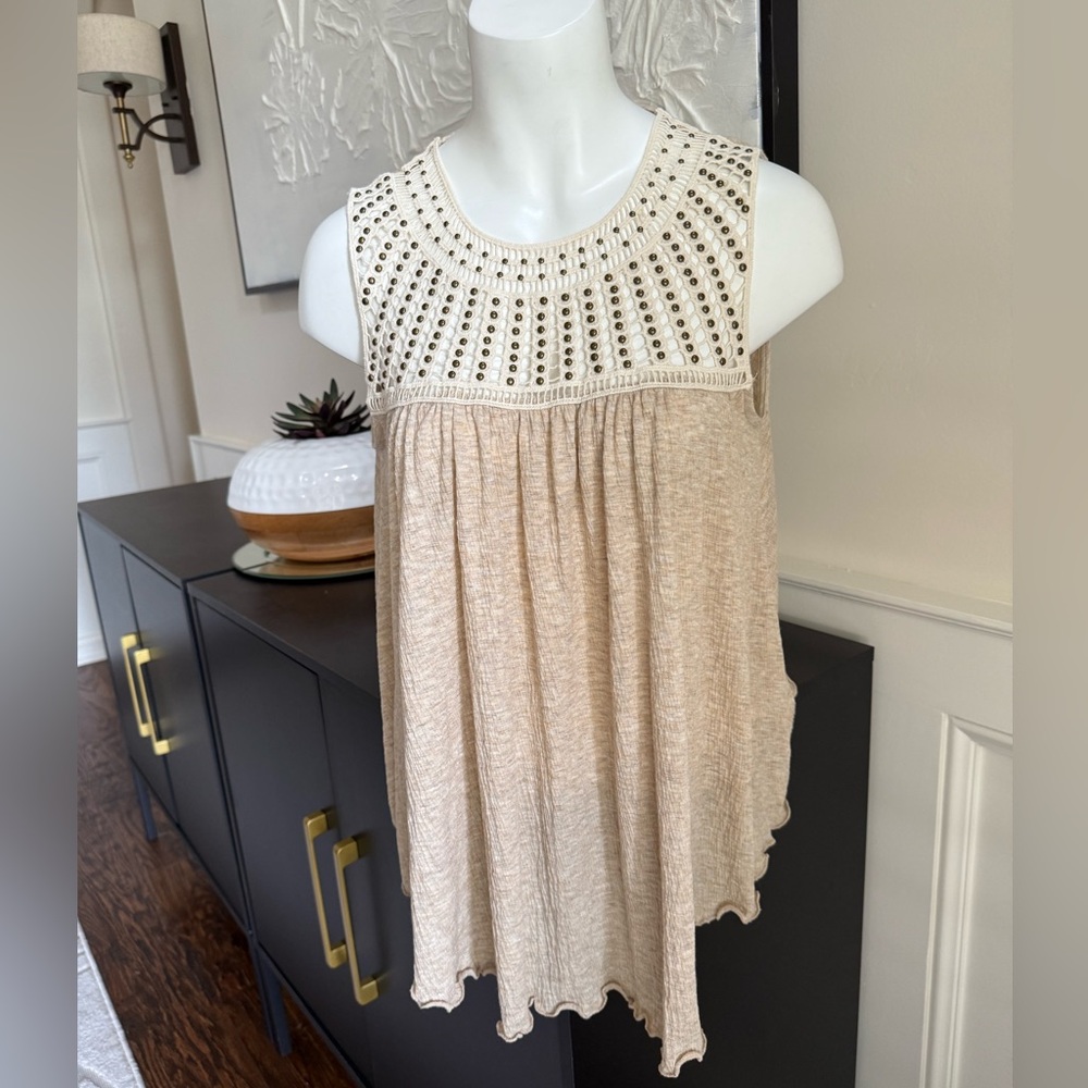 Wild Moss Beige‎ crochet Sleeveless Top